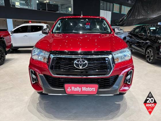 TOYOTA HILUX 2.8 SRV 4X4 CD 16V DIESEL 4P AUTOMÁTICO